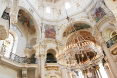チェコ　聖ミクラーシュ教会